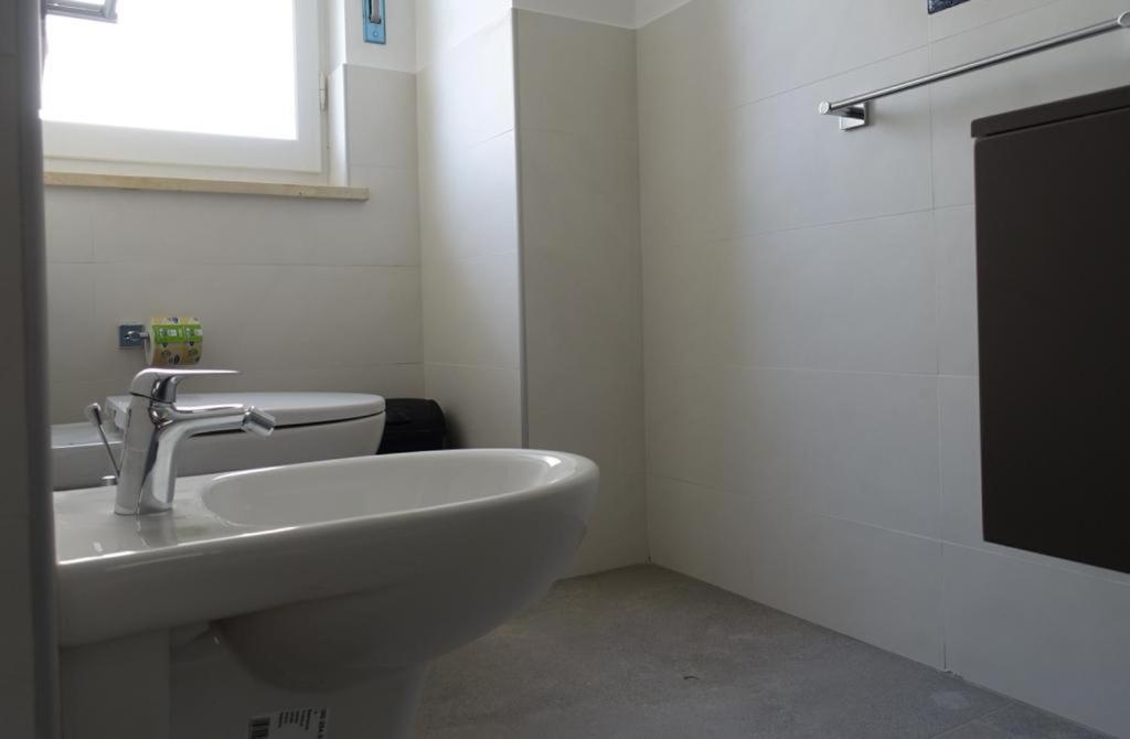 Kalo Rooms โตรเปอา ภายนอก รูปภาพ