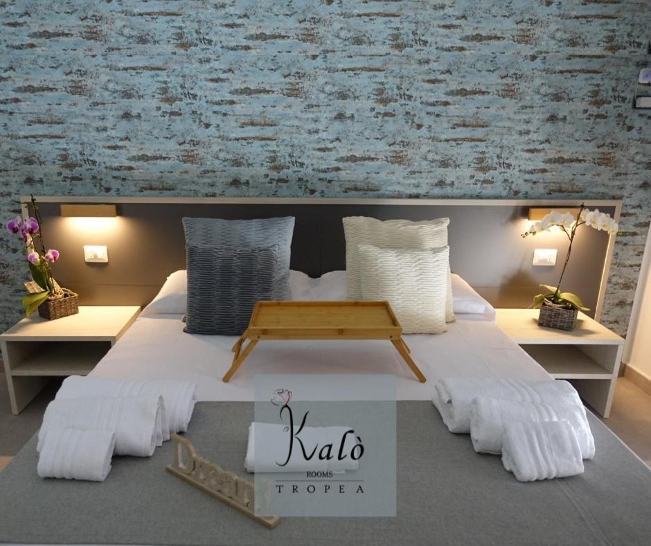 Kalo Rooms โตรเปอา ภายนอก รูปภาพ